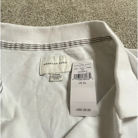 NWT - American Eagle Women’s White Collar Croptop Shirt (White / XL) - Picture 2 of 5